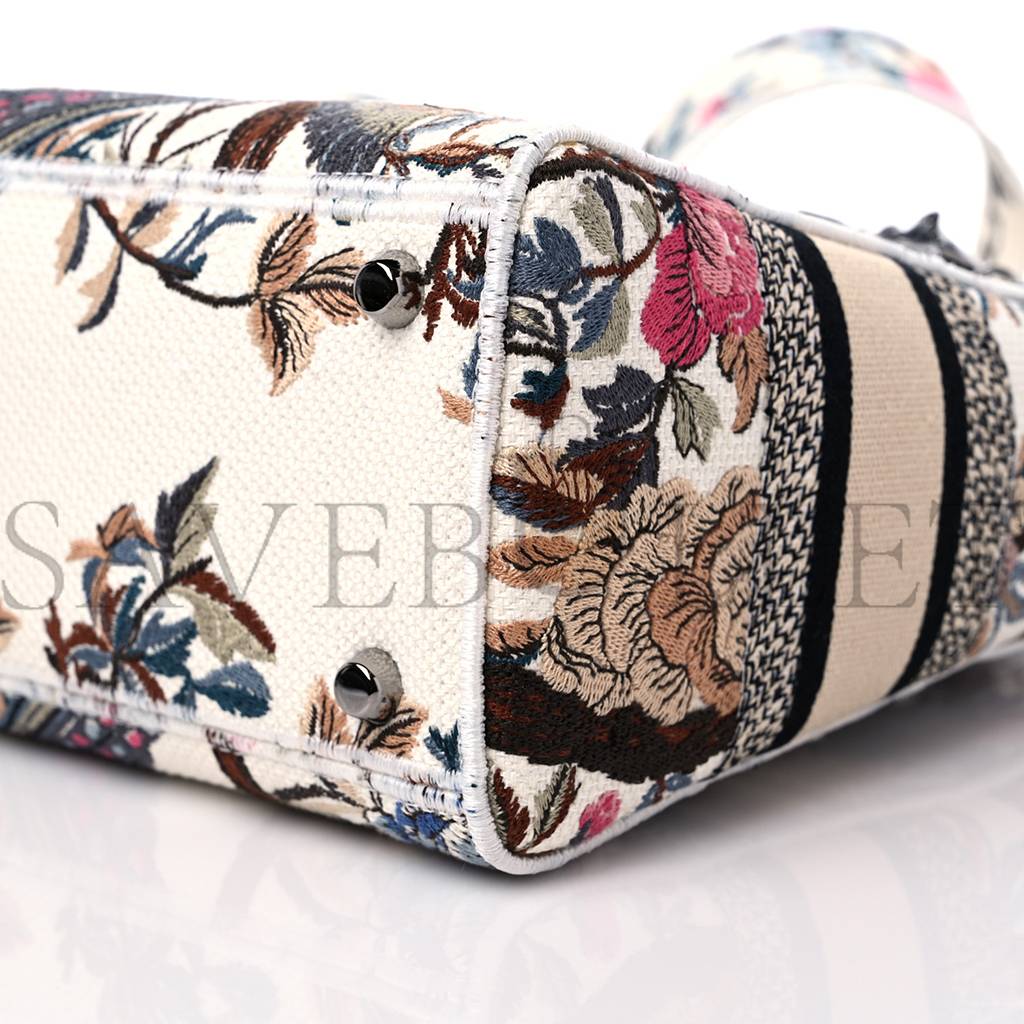 DIOR CANVAS JARDIN D&#X27;HIVER EMBROIDERED MEDIUM LADY D-LITE ECRU MULTICOLOR (24*20*12.1cm)